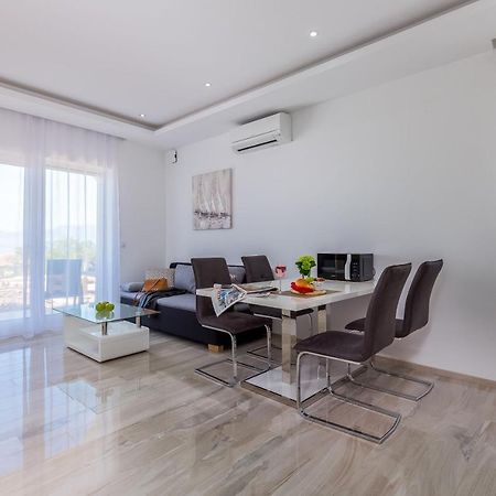 Luxury Apartments Kostrena With Pool 2 Exterior foto