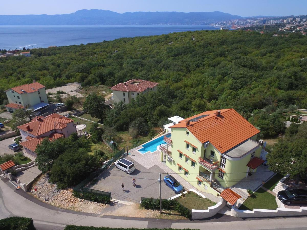 Luxury Apartments Kostrena With Pool 2 Exterior foto